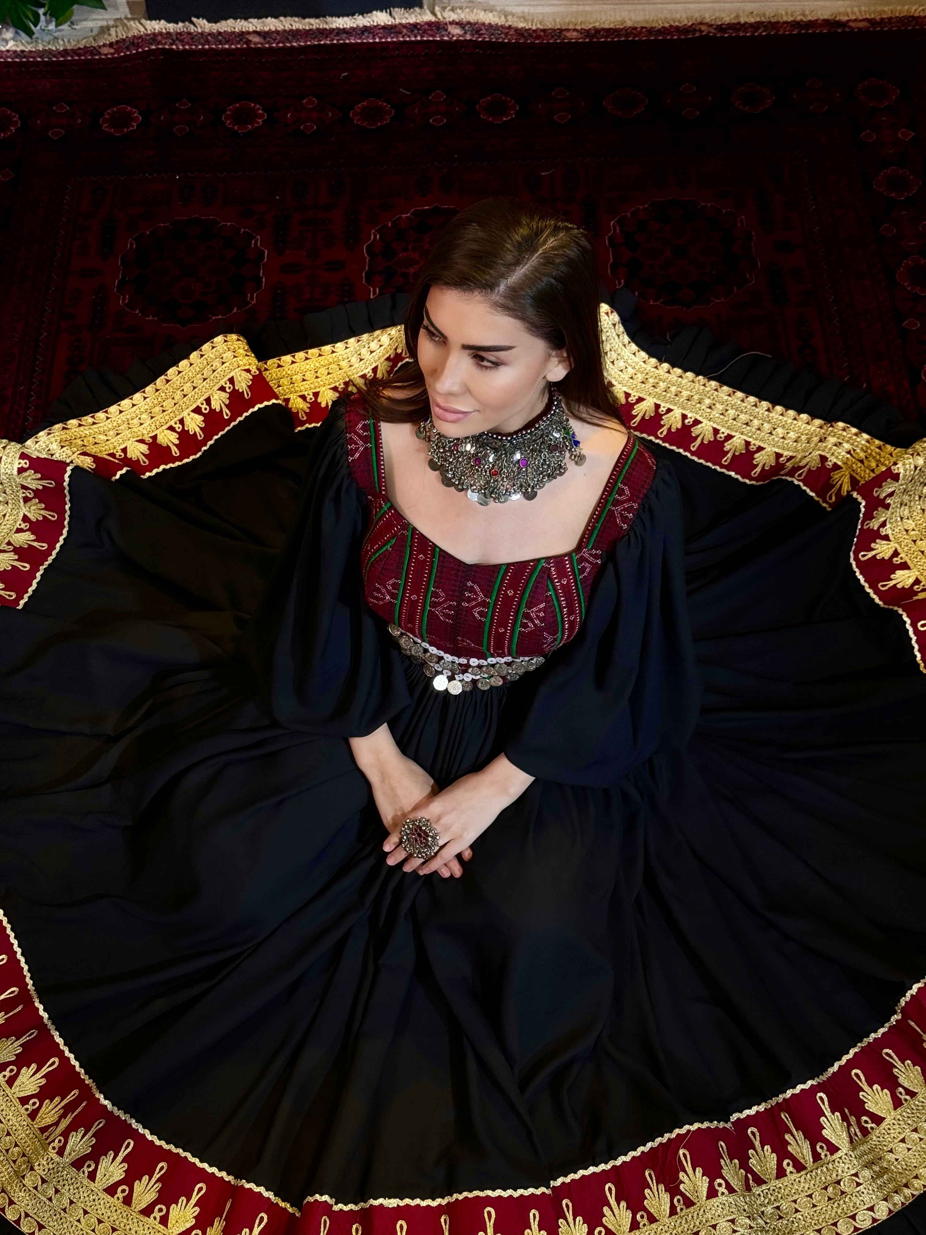 Herat Nightshade Gown